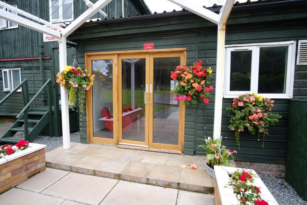 Scottish Equi B&B Lanark Extérieur photo